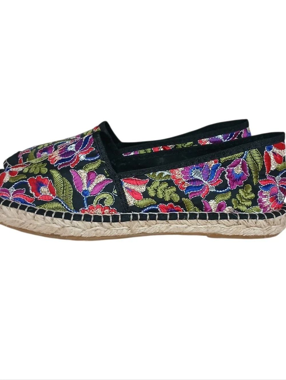 NWOB Fabiolas Handcrafted In Spain Floral Embroidered Espadrilles 8.5/39 Bohemia